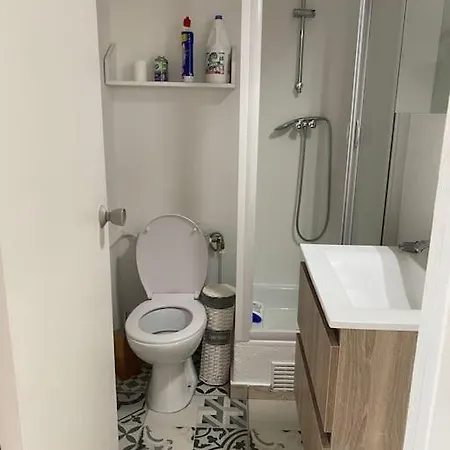 Apartment Renove A 150 M De La